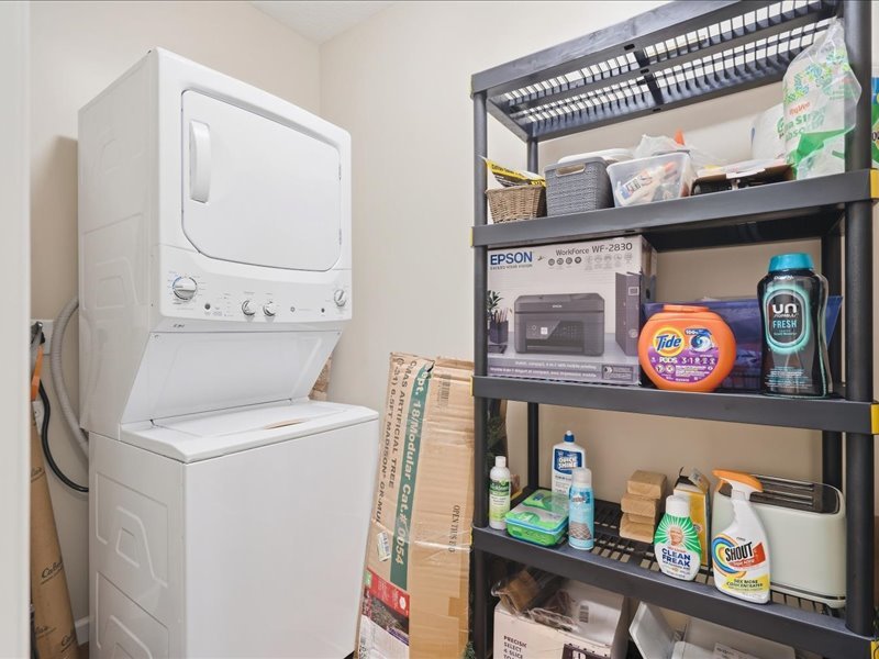 2592 Middle Road 217 Property Photo 14