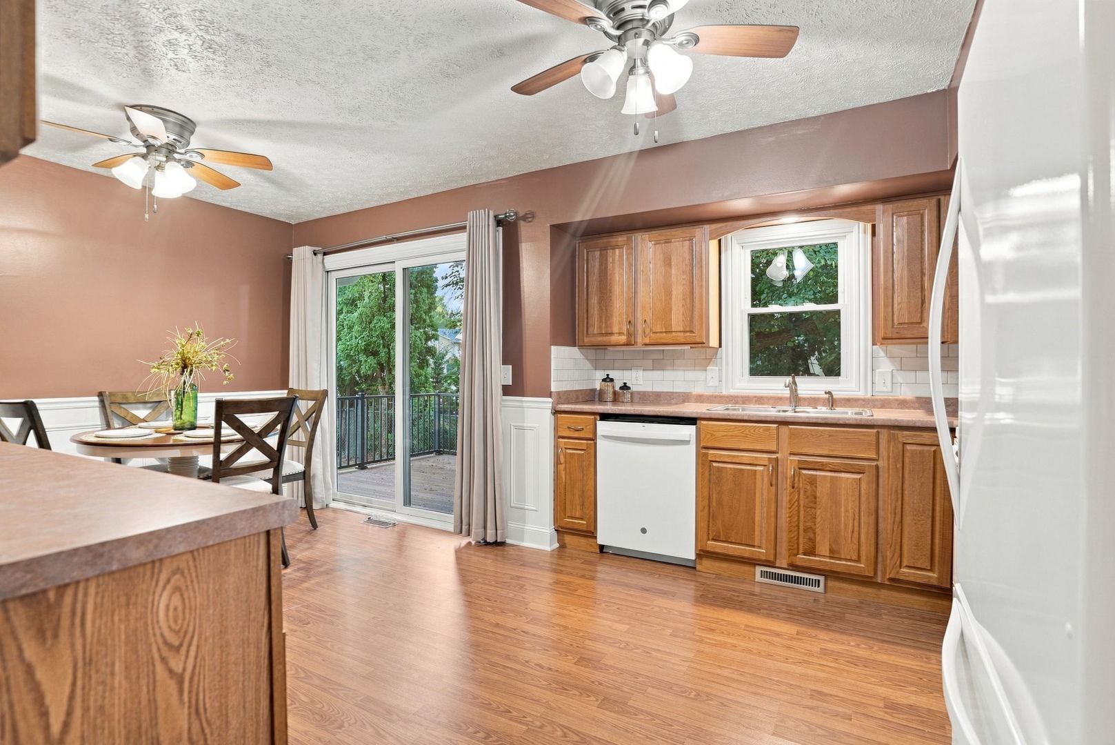 4657 N Sturdevant Street Property Photo 10