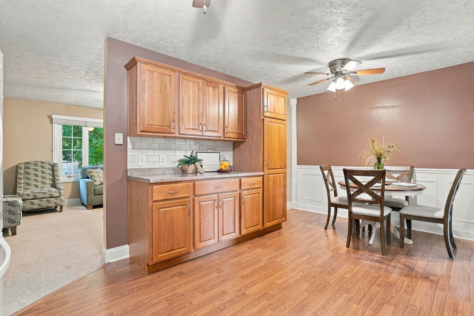 4657 N Sturdevant Street Property Photo 13