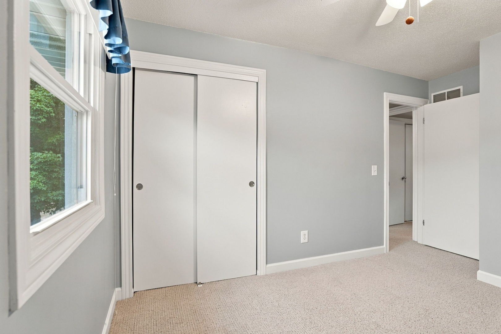 4657 N Sturdevant Street Property Photo 15