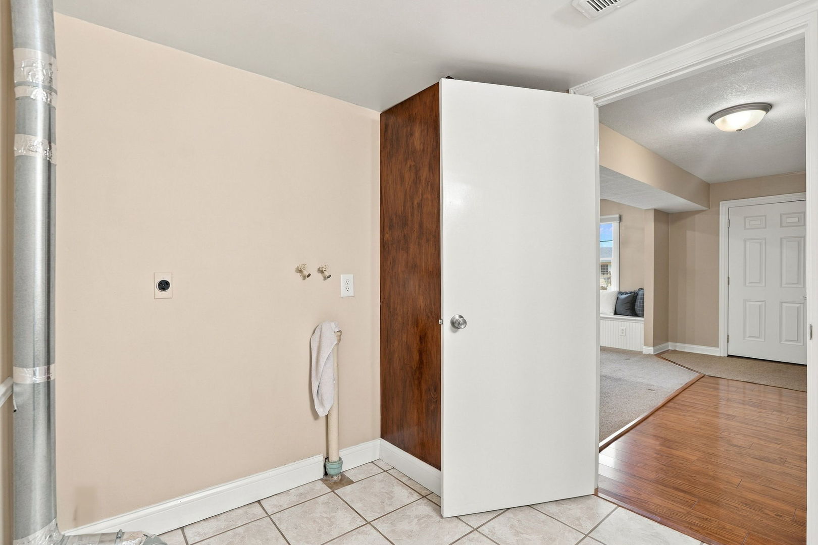 4657 N Sturdevant Street Property Photo 21
