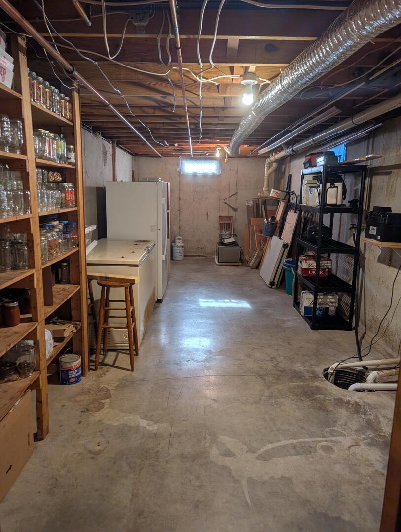 111 W Embarras Street Property Photo 19