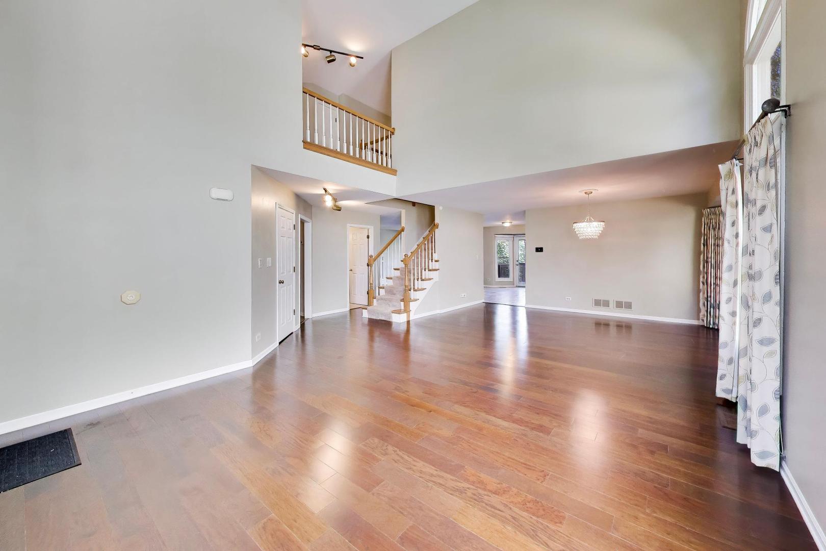 250 Knoll Street Property Photo 5