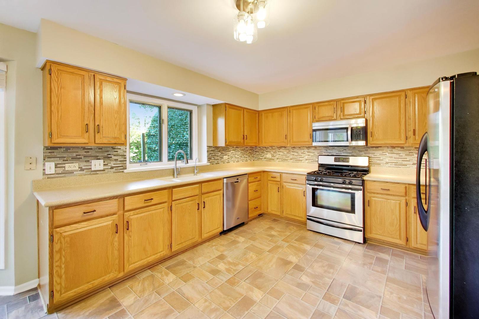 250 Knoll Street Property Photo 10