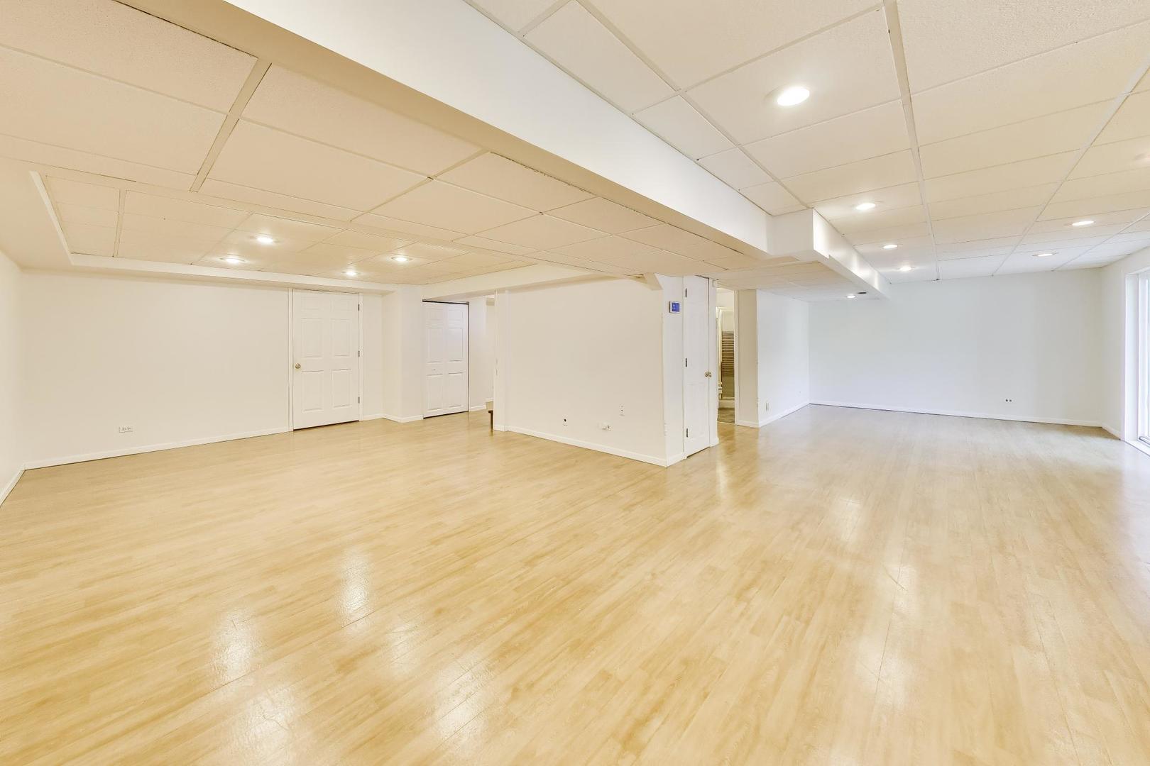 250 Knoll Street Property Photo 36