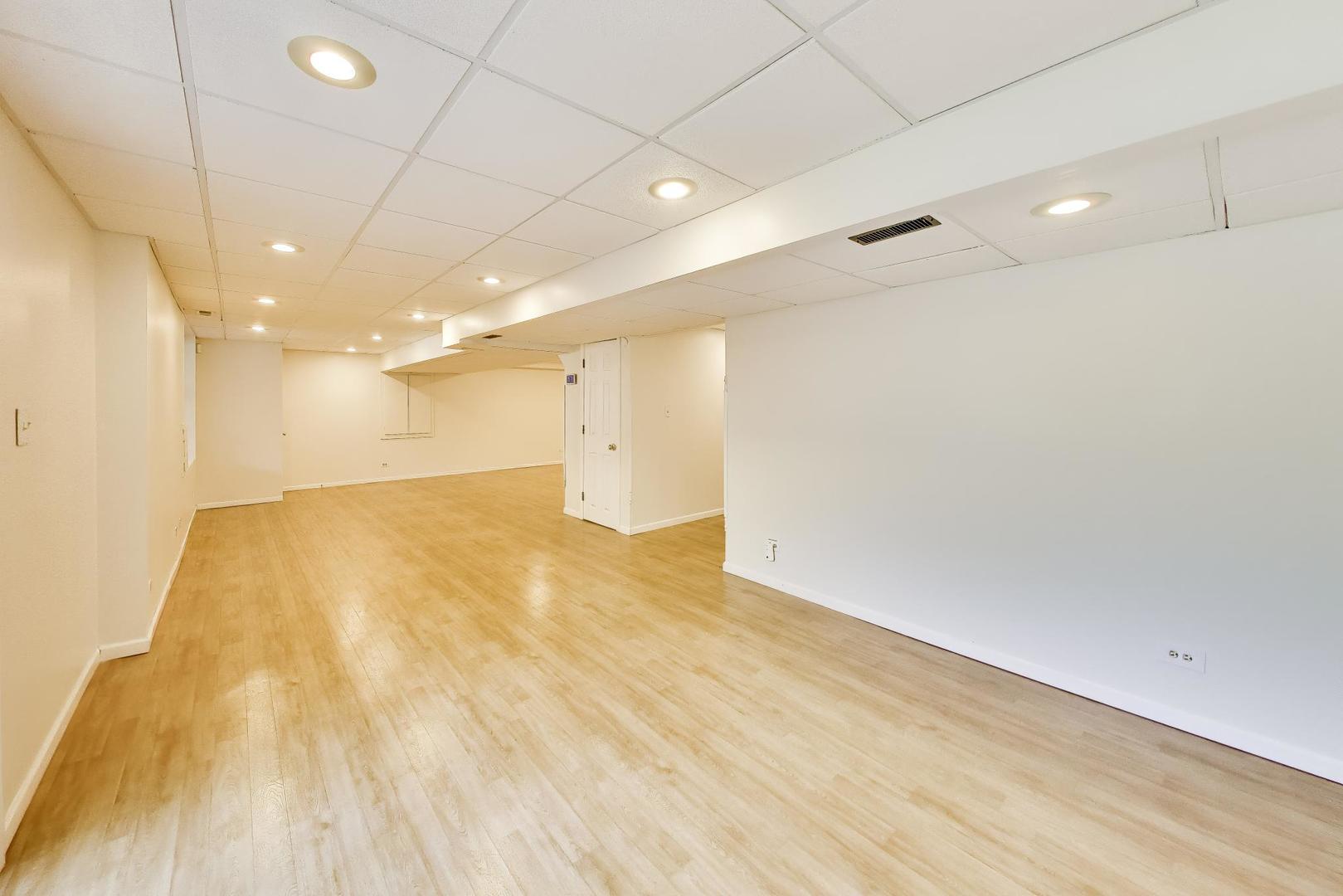 250 Knoll Street Property Photo 37