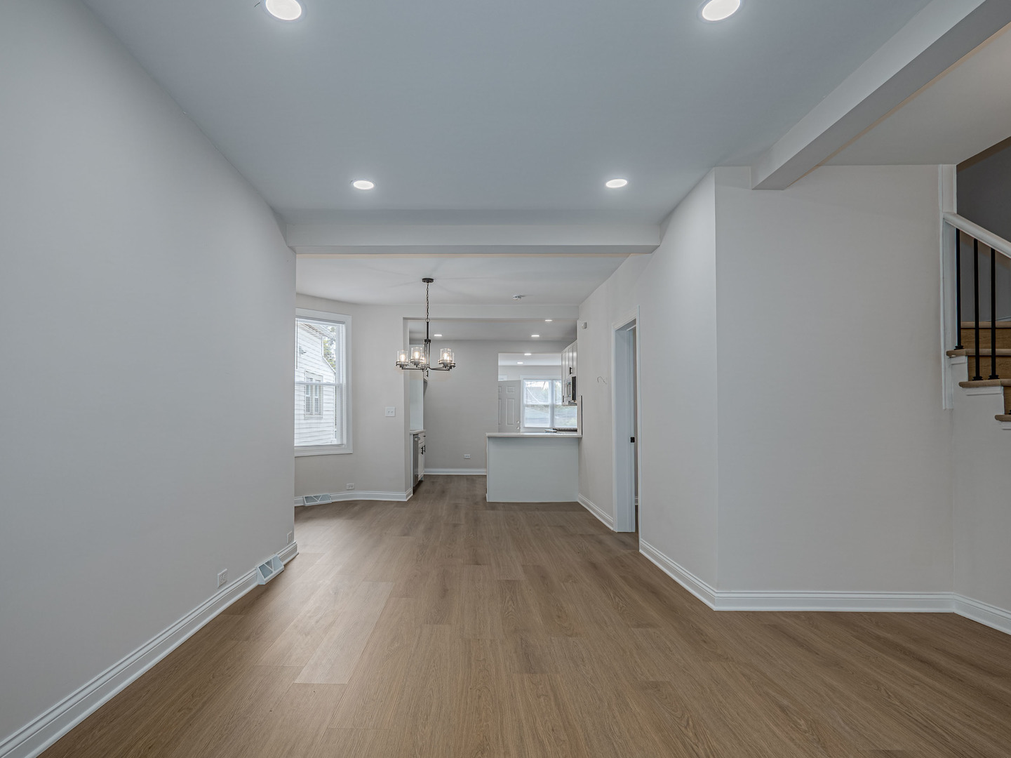 25 E 117th Place Property Photo 4