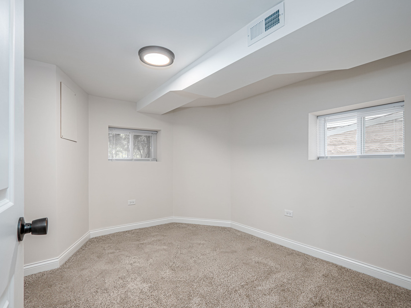 25 E 117th Place Property Photo 15