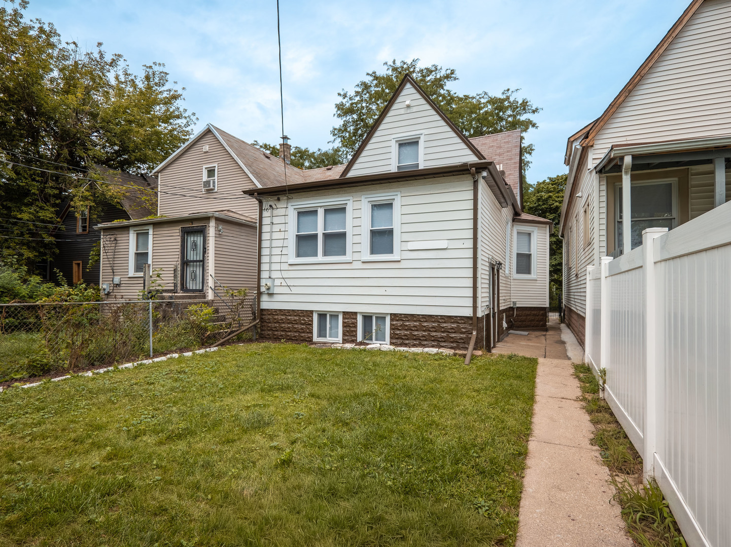 25 E 117th Place Property Photo 17