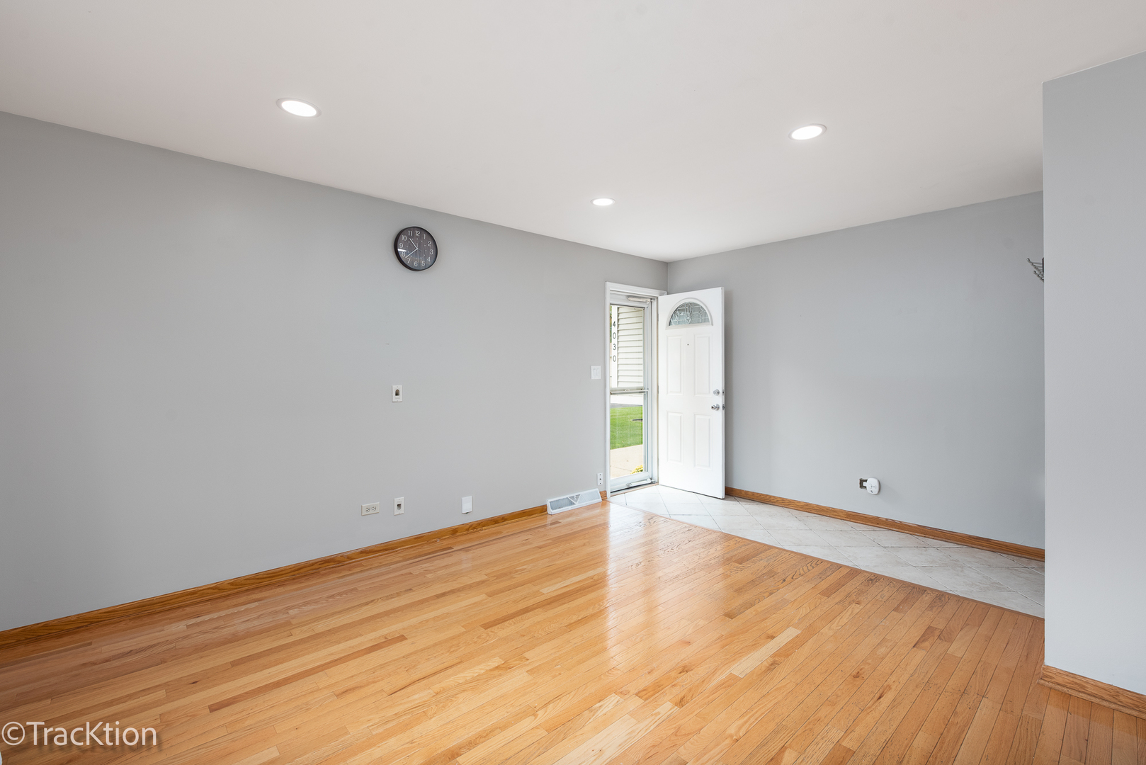 4030 N Adams Street Property Photo 2