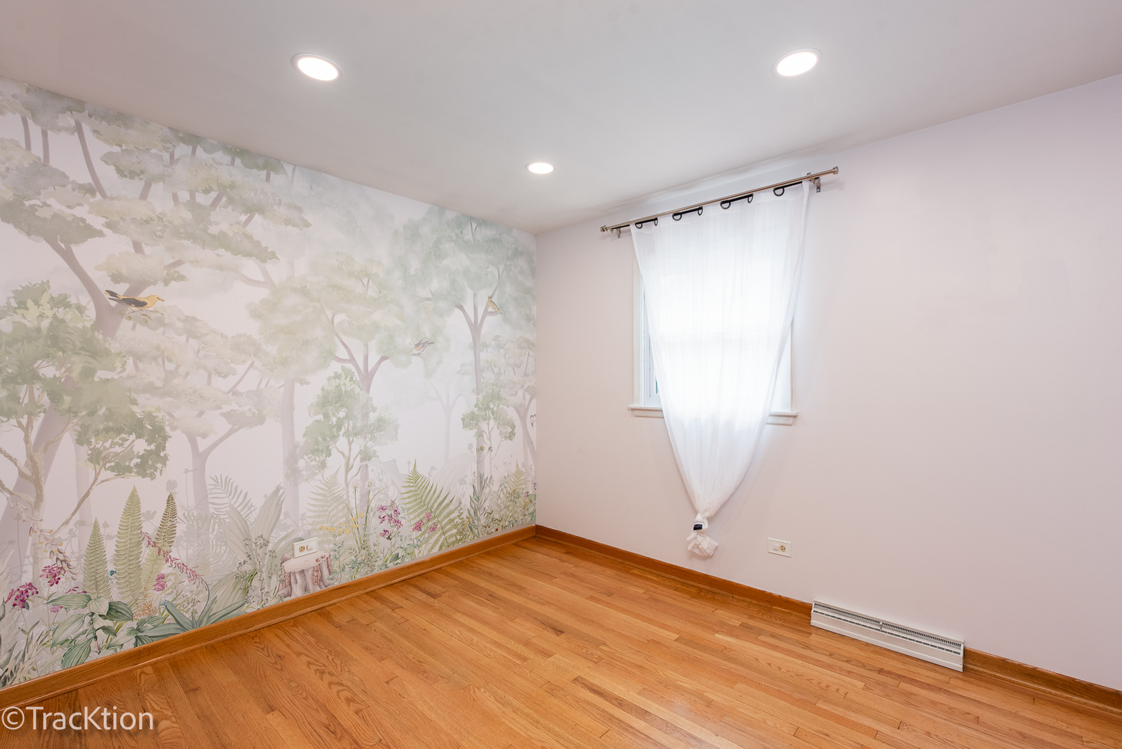 4030 N Adams Street Property Photo 10