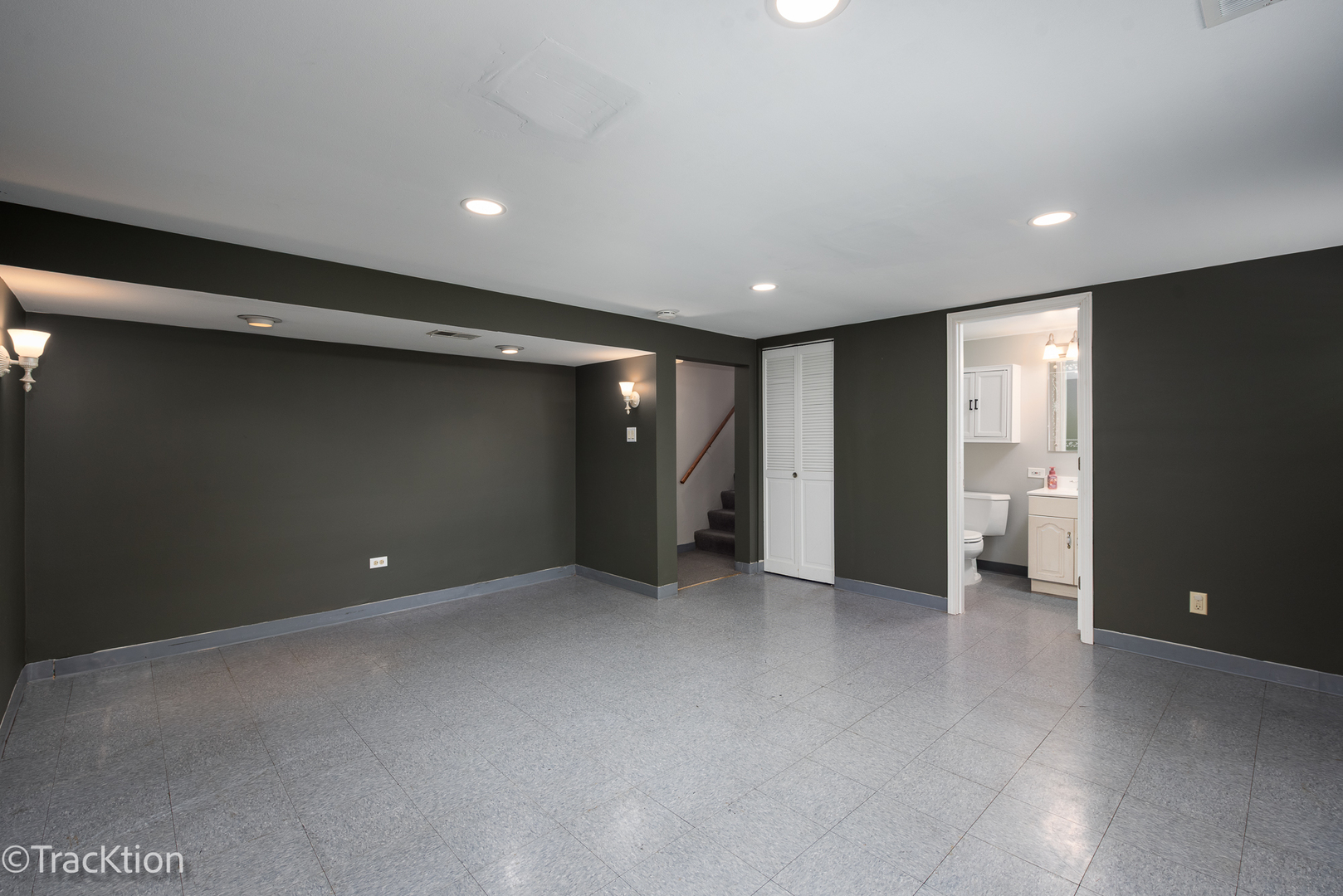 4030 N Adams Street Property Photo 12