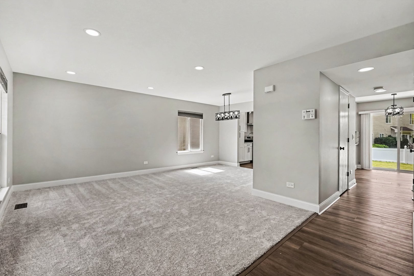 2811 Skylane Drive Property Photo 4