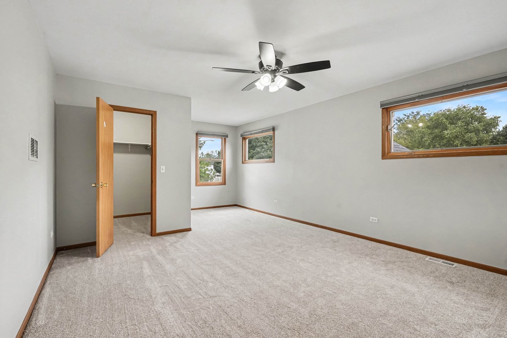2811 Skylane Drive Property Photo 11