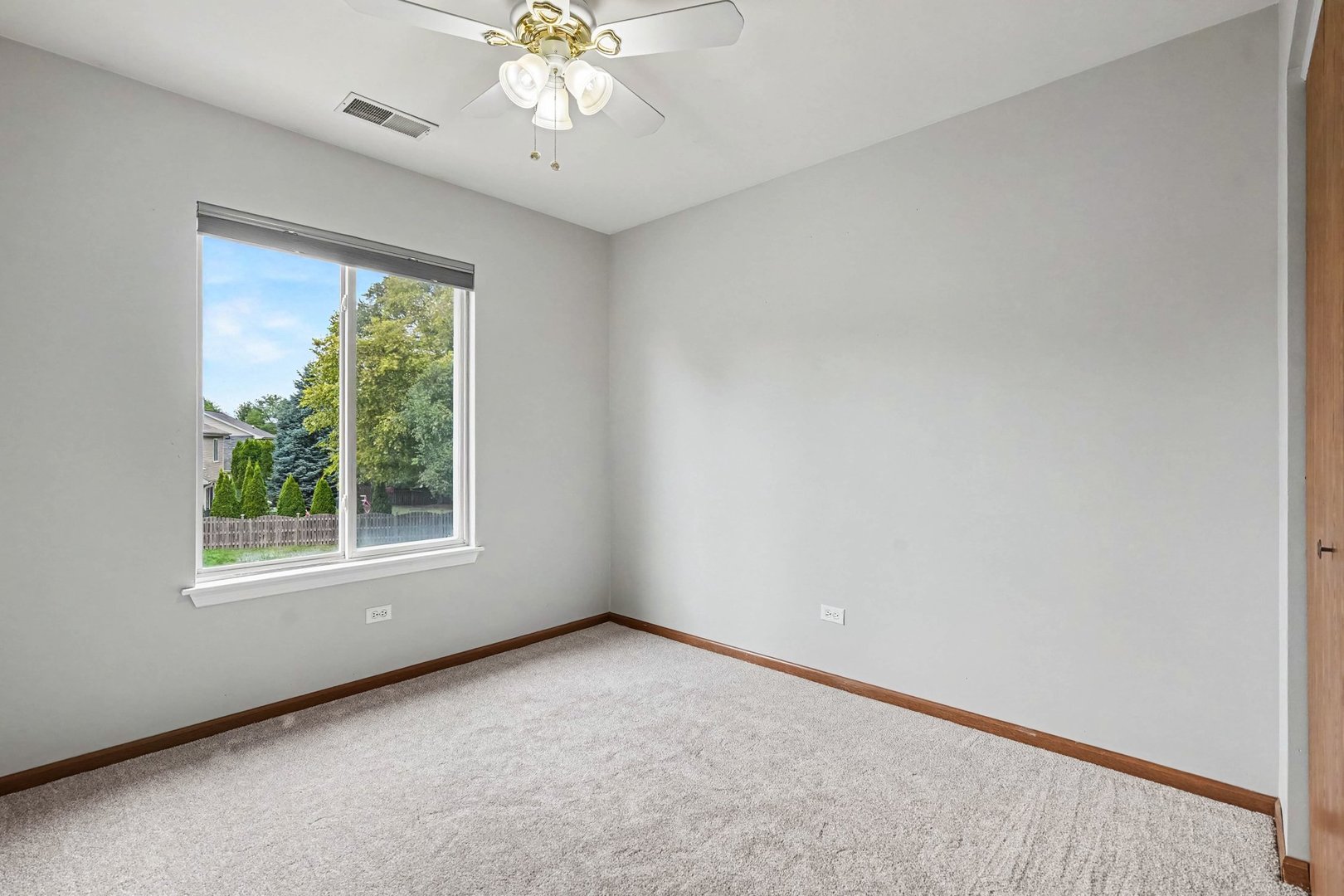 2811 Skylane Drive Property Photo 13