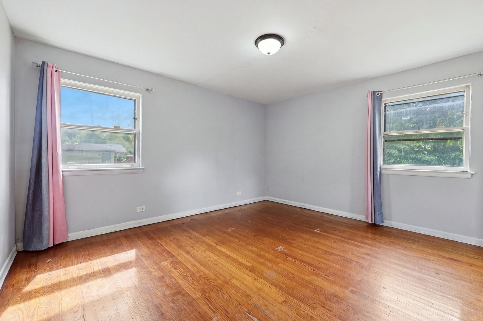 9810 S Loomis Street Property Photo 20