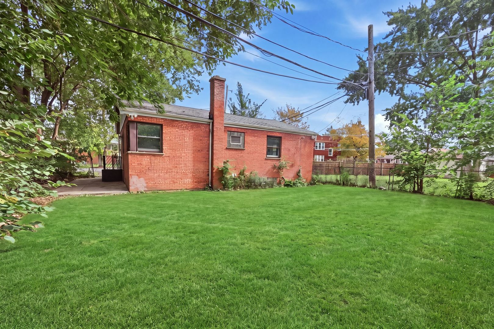 9810 S Loomis Street Property Photo 33