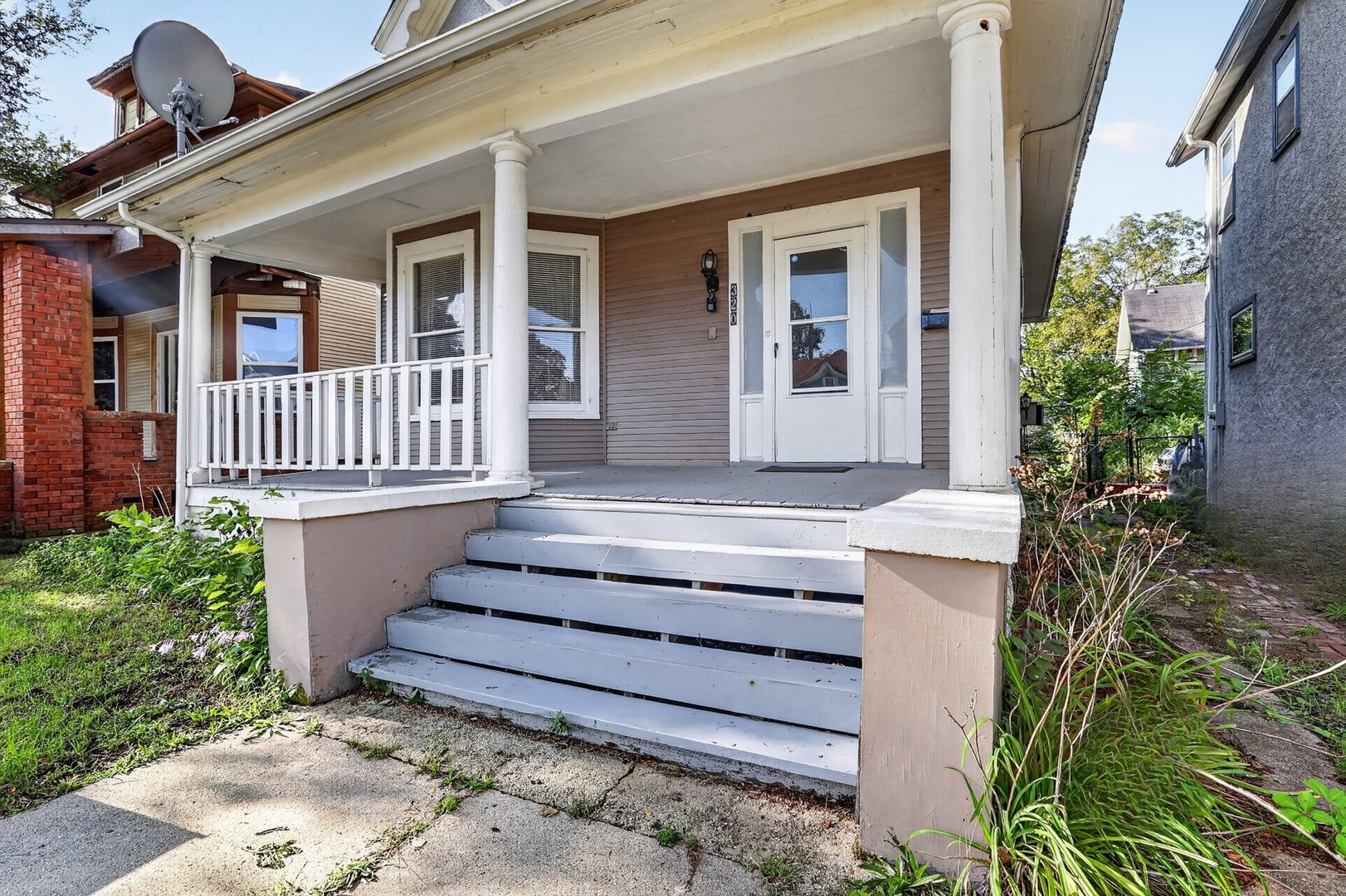 320 Napoleon Street Property Photo 4