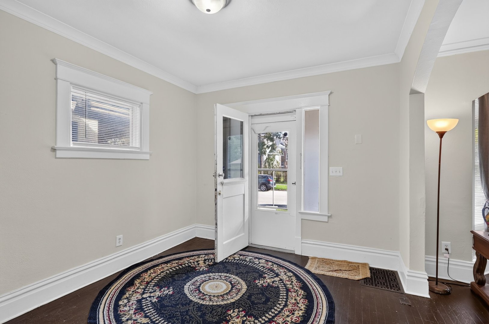 320 Napoleon Street Property Photo 5