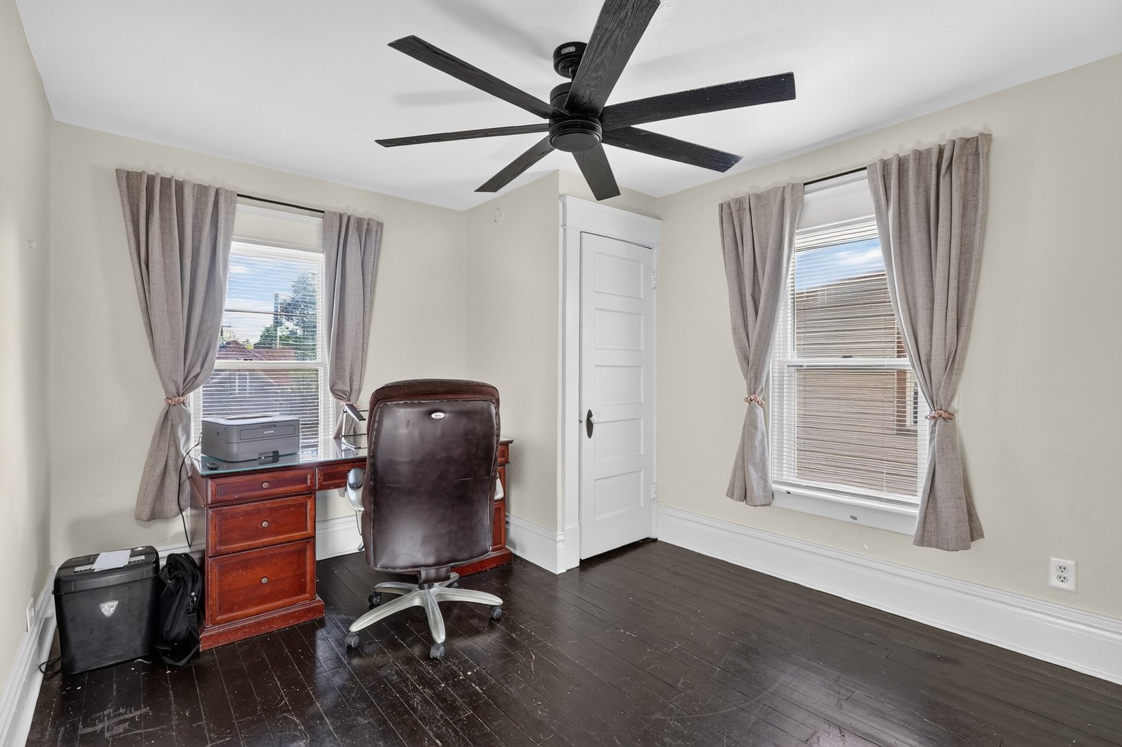 320 Napoleon Street Property Photo 17