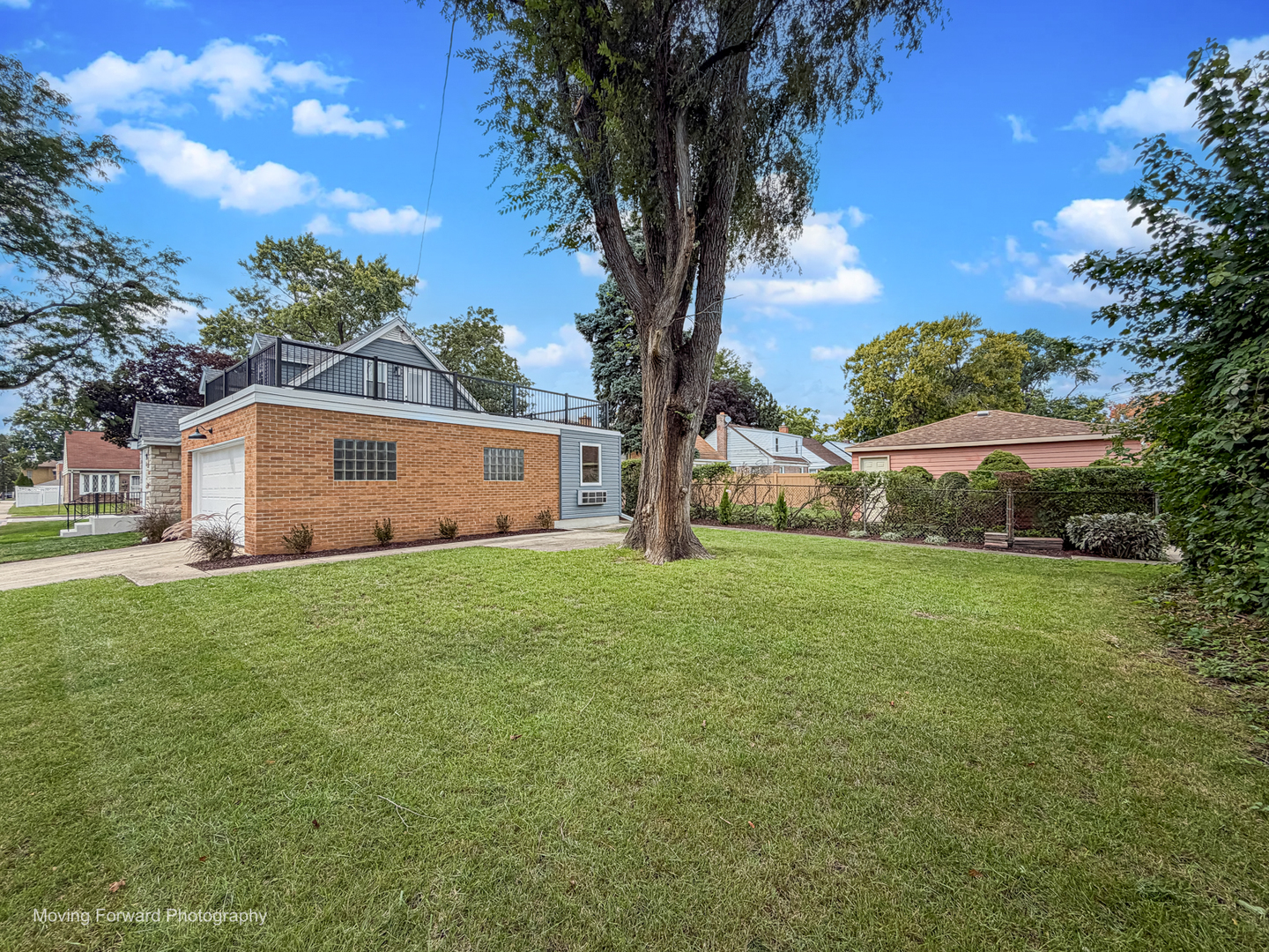 725 Hull Avenue Property Photo 3