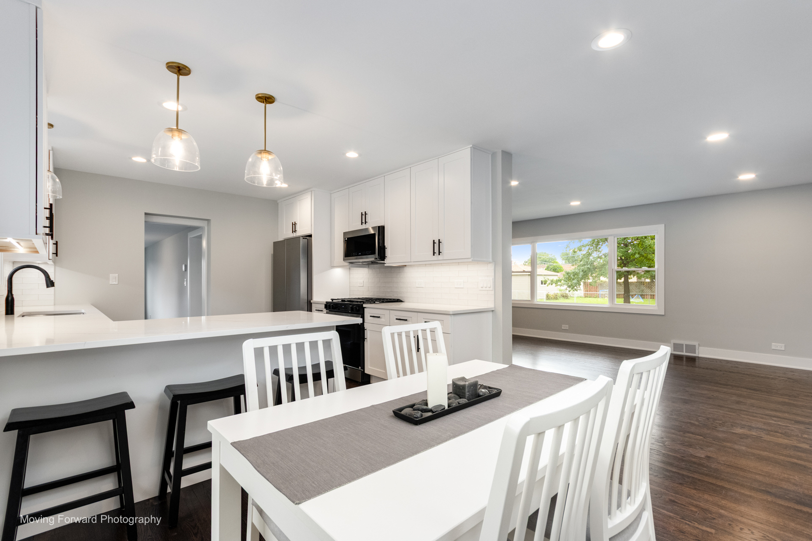 725 Hull Avenue Property Photo 9