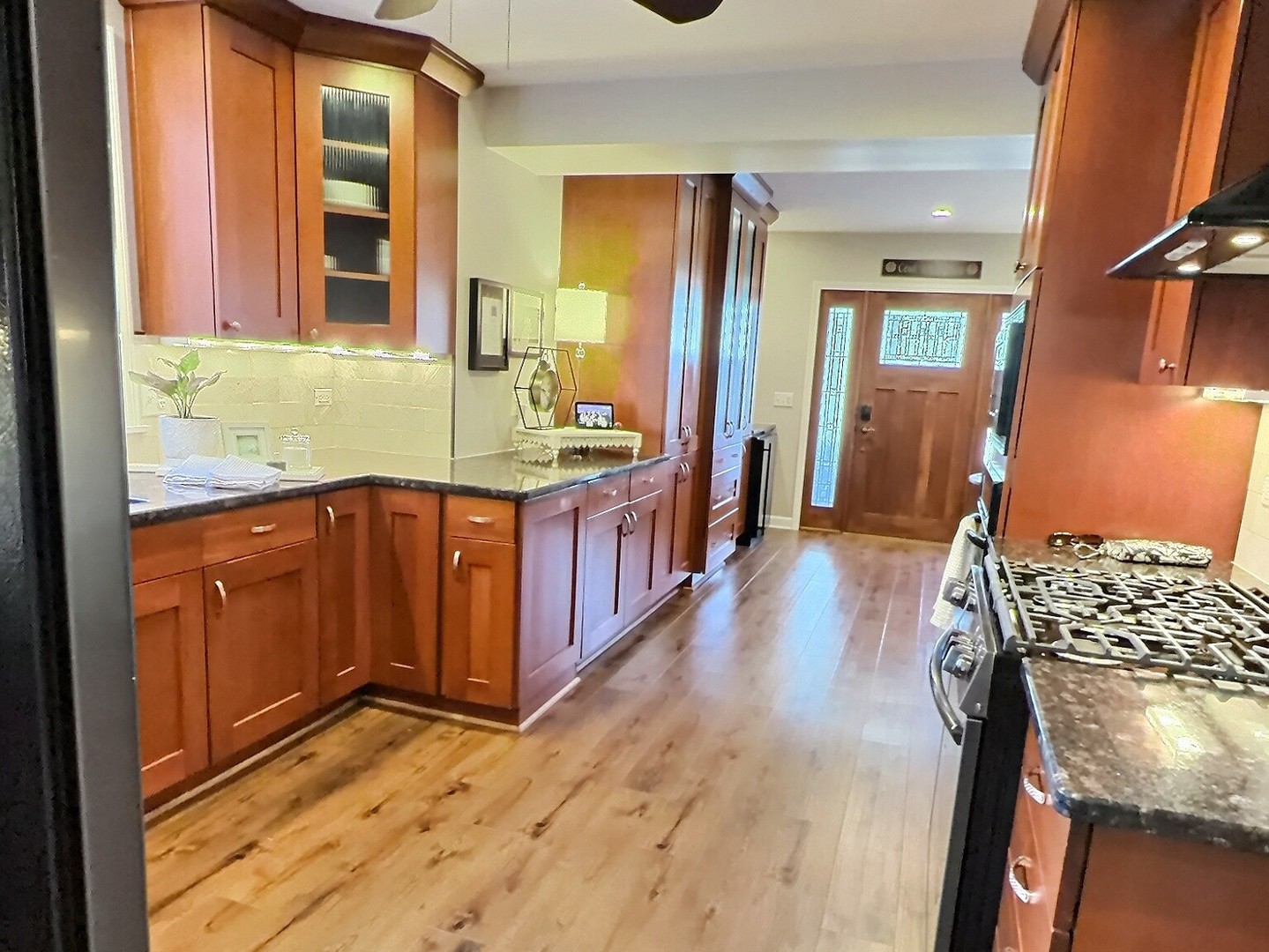 10711 S Artesian Avenue Property Photo 7