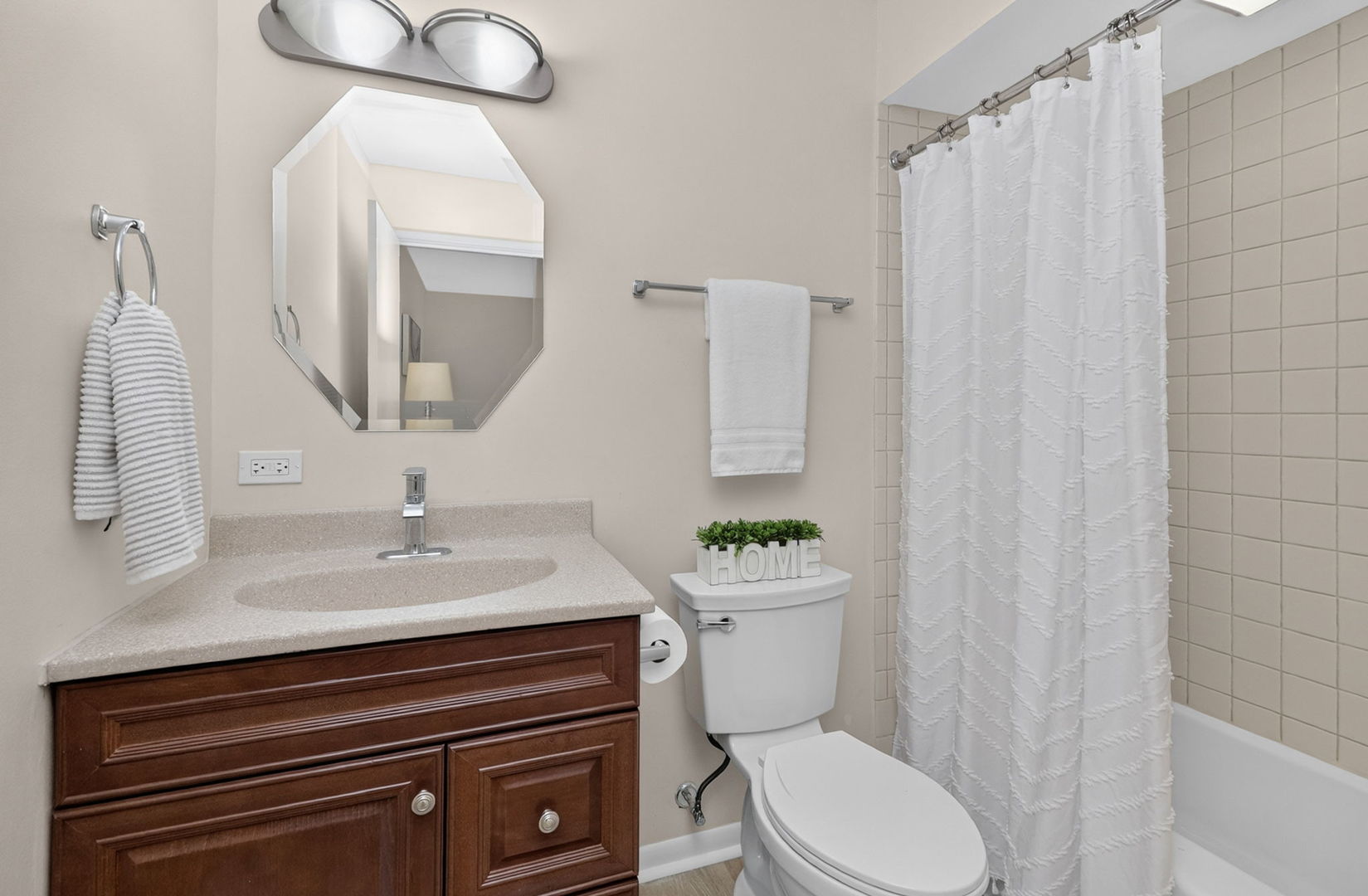7353 Blackburn Avenue K106 Property Photo 12