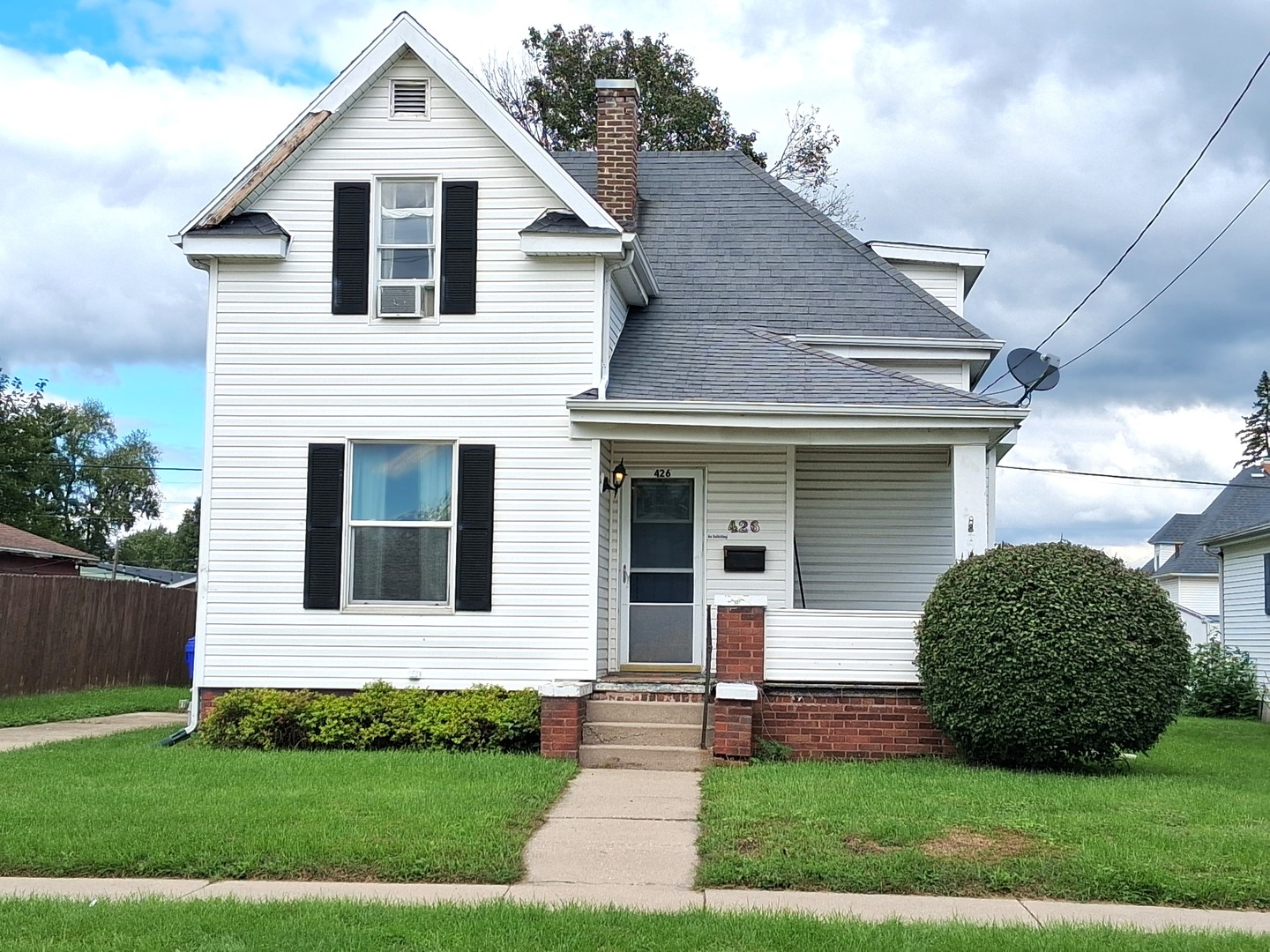 426 Pine Street Property Photo 5