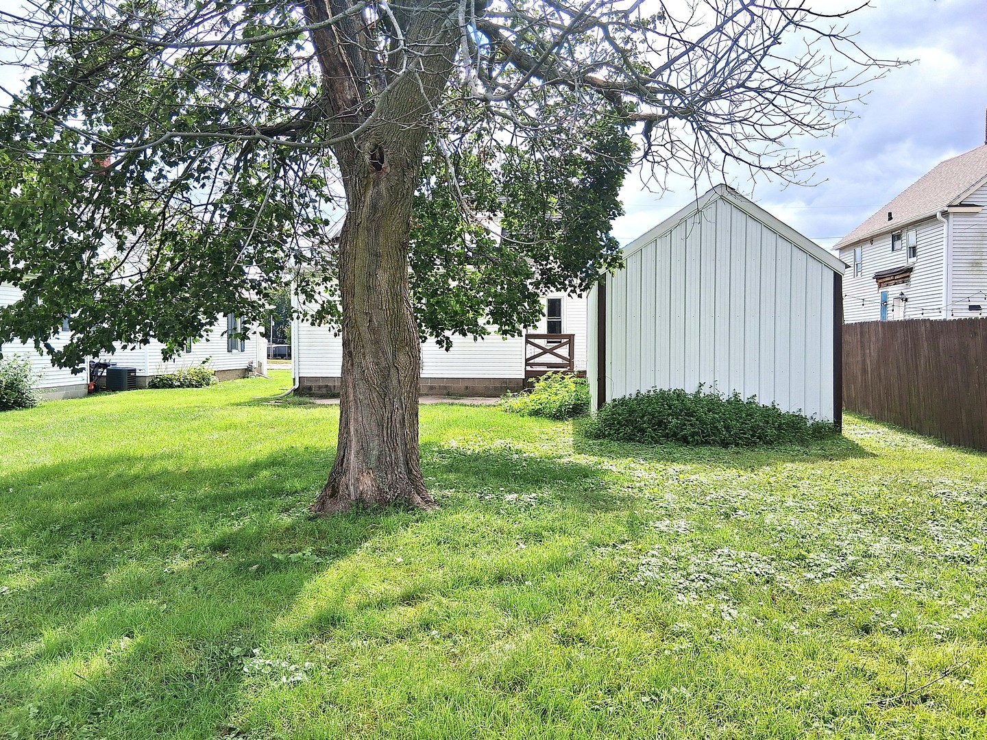426 Pine Street Property Photo 6