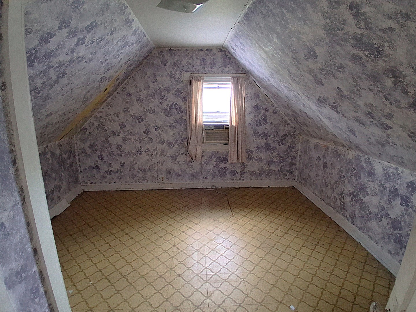 426 Pine Street Property Photo 36