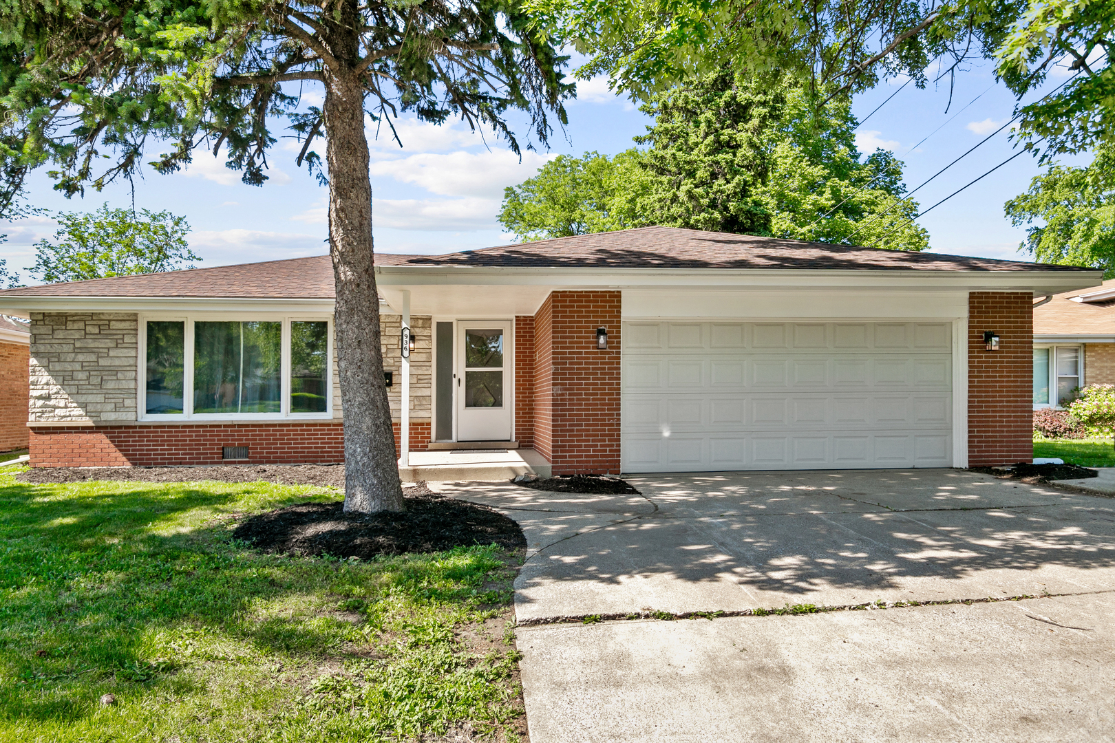 936 E 170th Street Property Photo 1