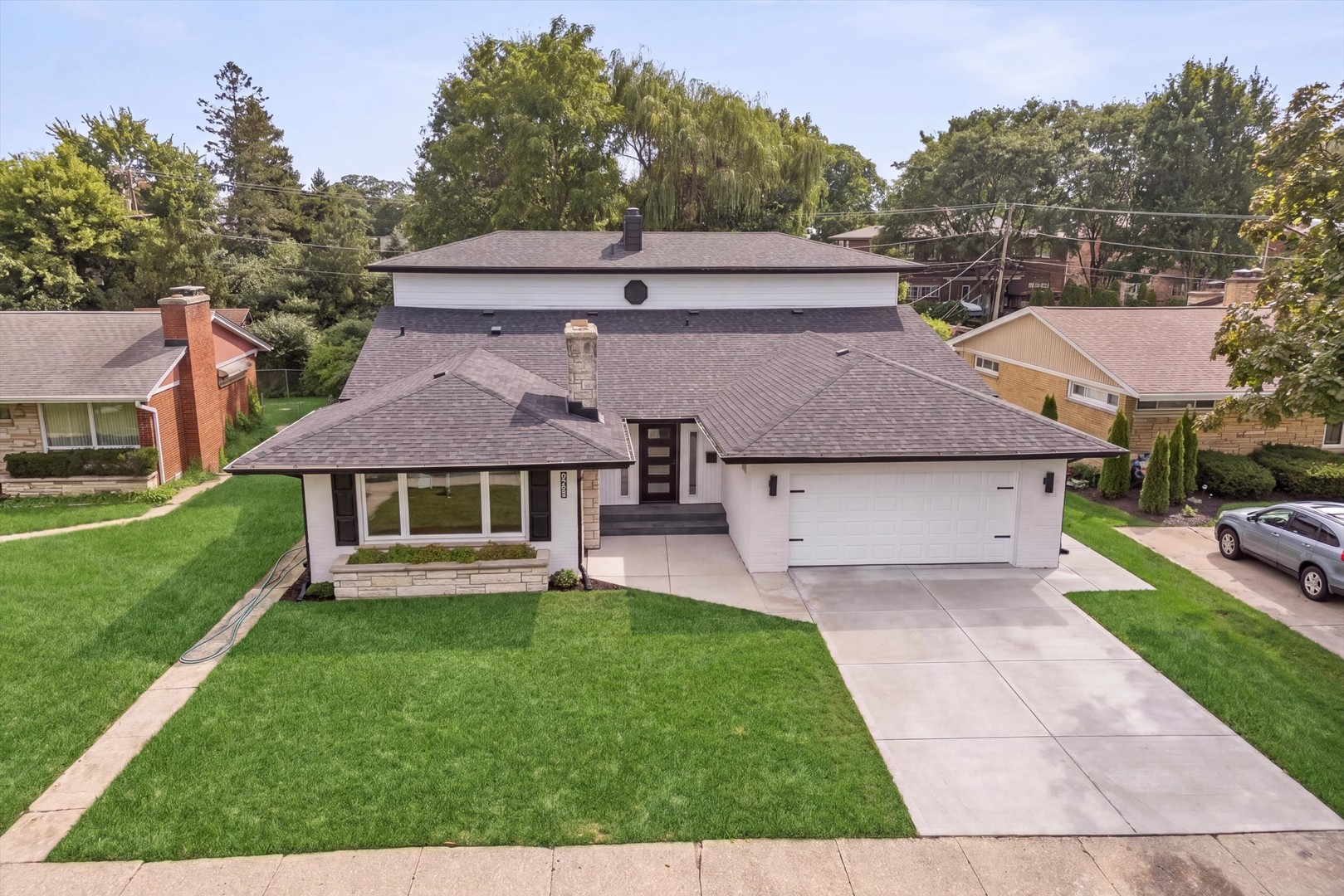 1425 Stonegate Road Property Photo 2