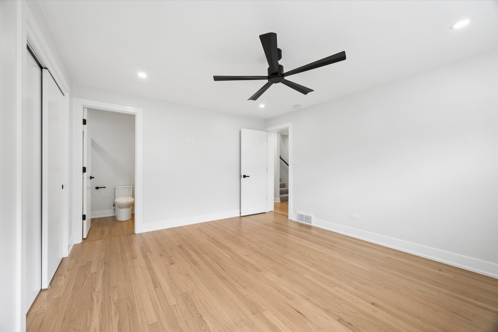 1425 Stonegate Road Property Photo 14