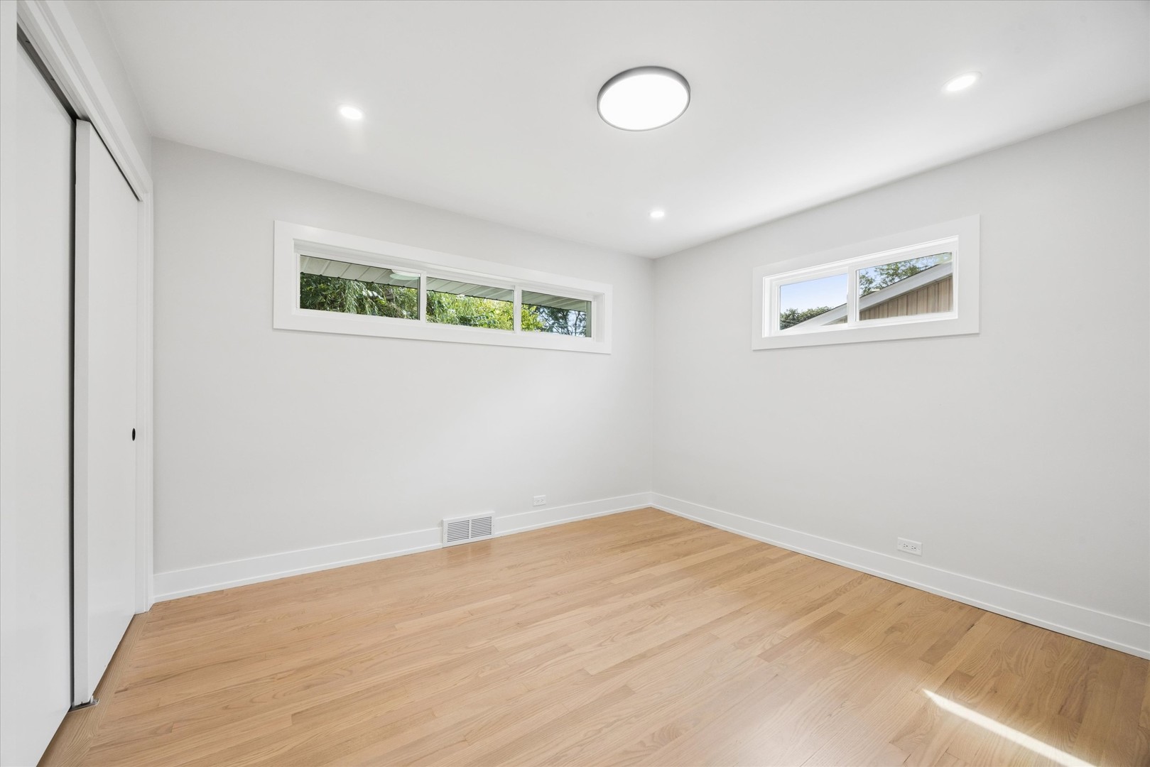 1425 Stonegate Road Property Photo 16