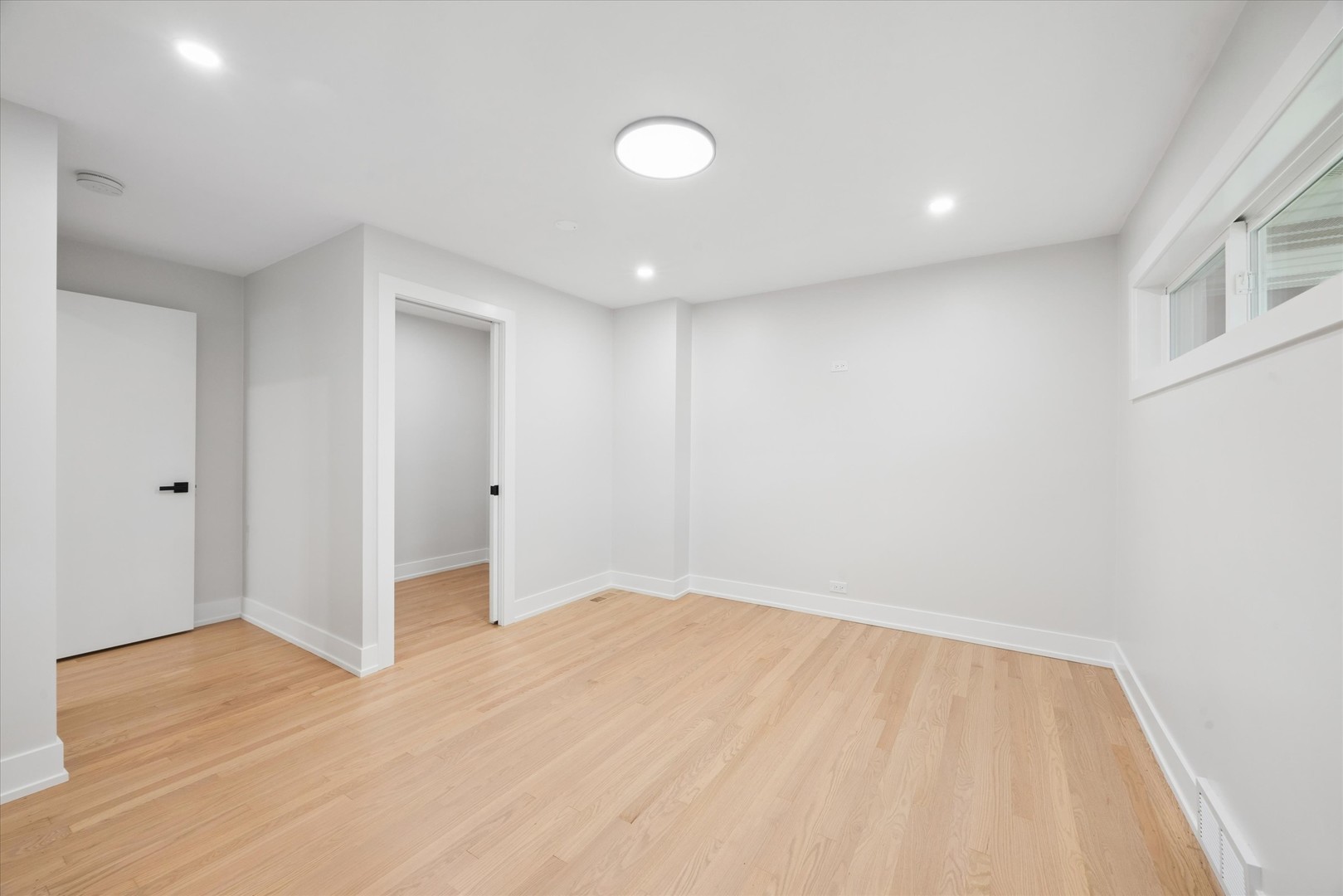 1425 Stonegate Road Property Photo 18