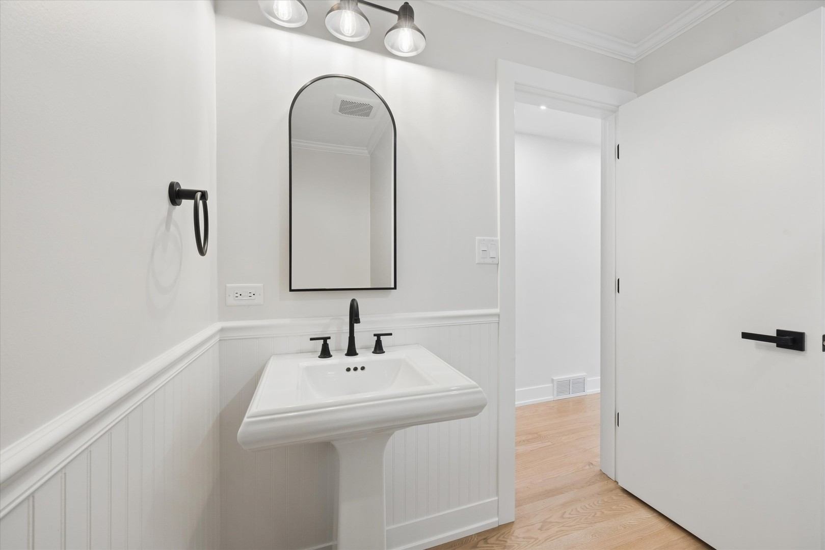 1425 Stonegate Road Property Photo 20