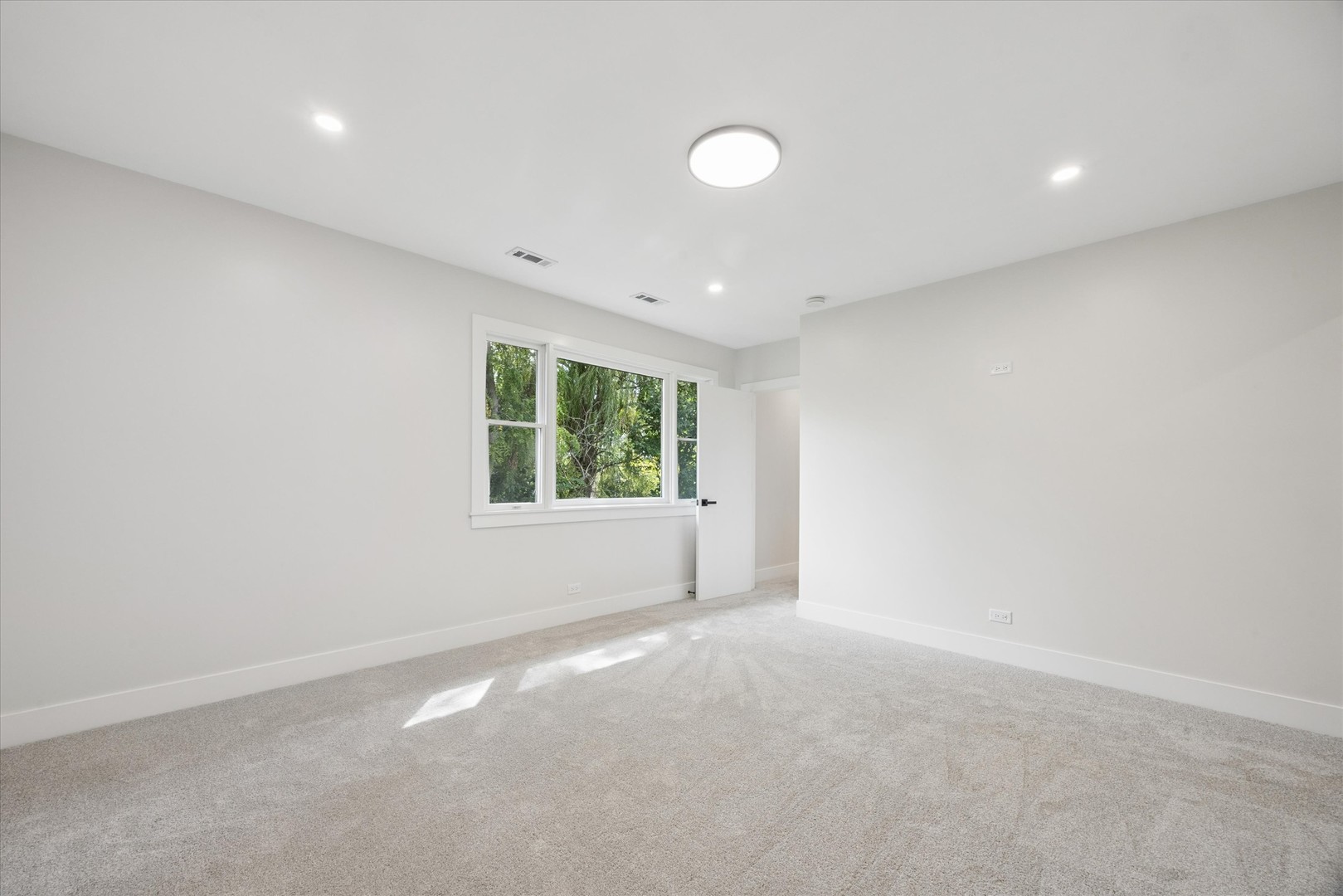 1425 Stonegate Road Property Photo 22