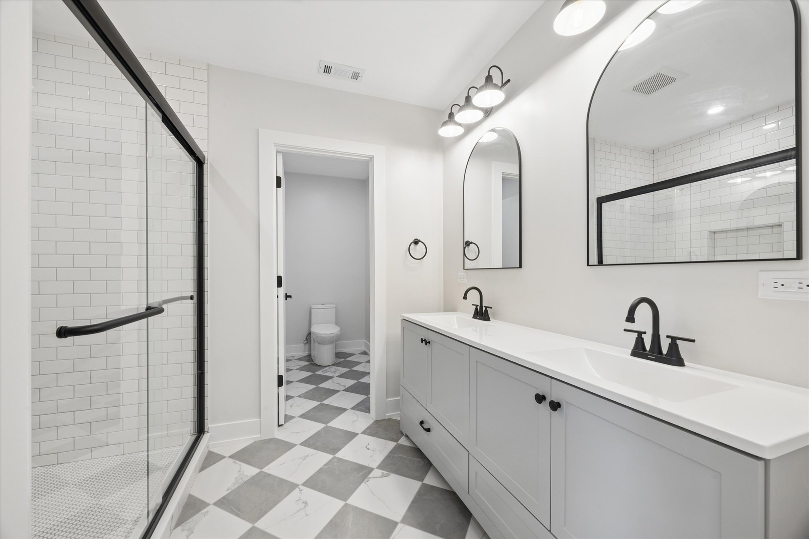 1425 Stonegate Road Property Photo 23