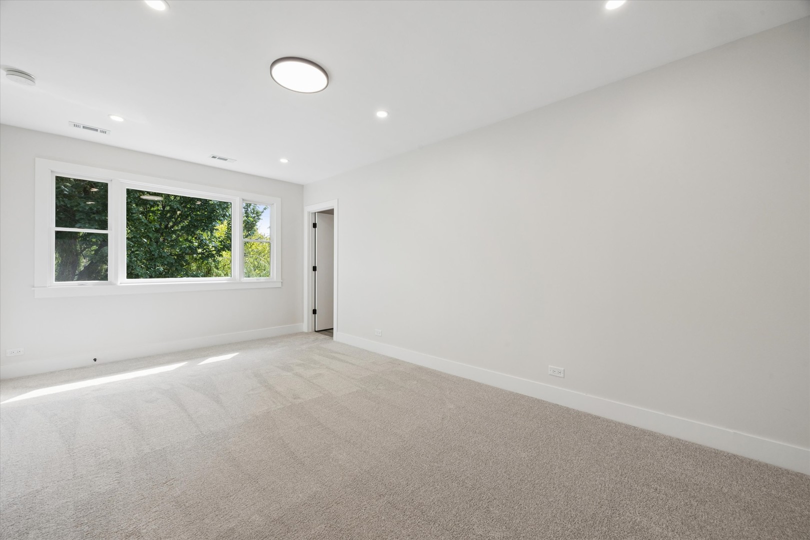 1425 Stonegate Road Property Photo 25