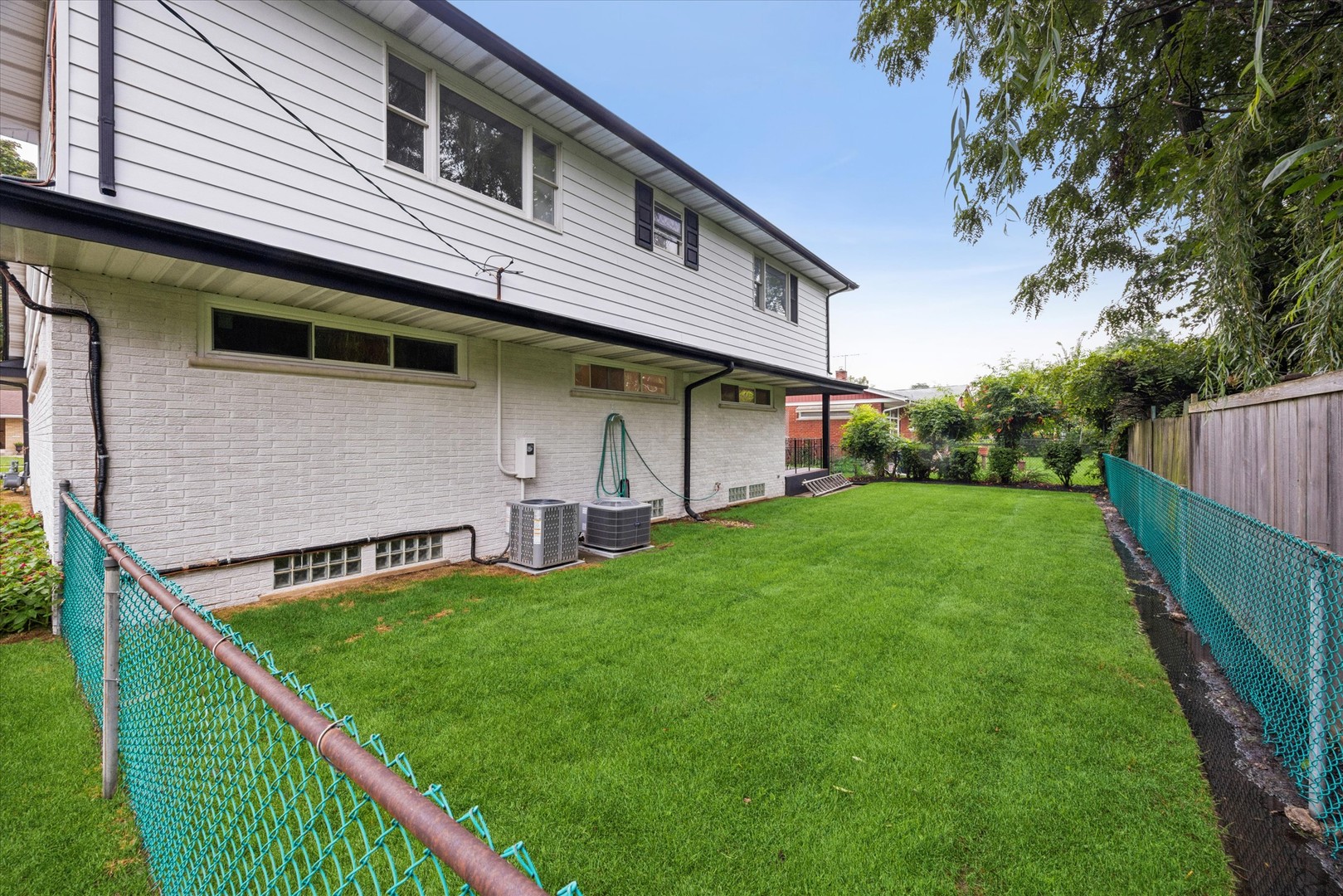 1425 Stonegate Road Property Photo 33