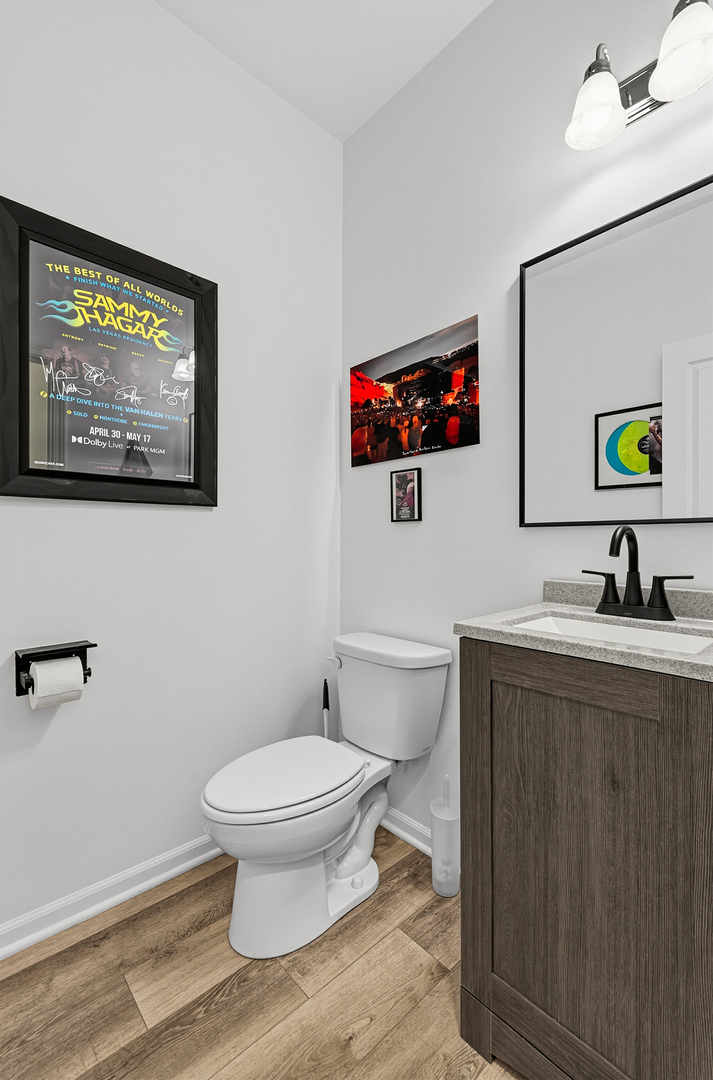 24952 Thornberry Drive Property Photo 4