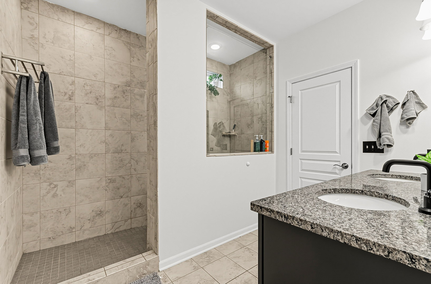 24952 Thornberry Drive Property Photo 10
