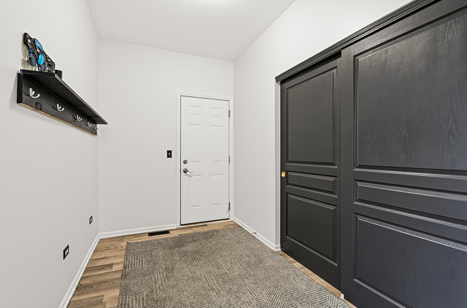 24952 Thornberry Drive Property Photo 18