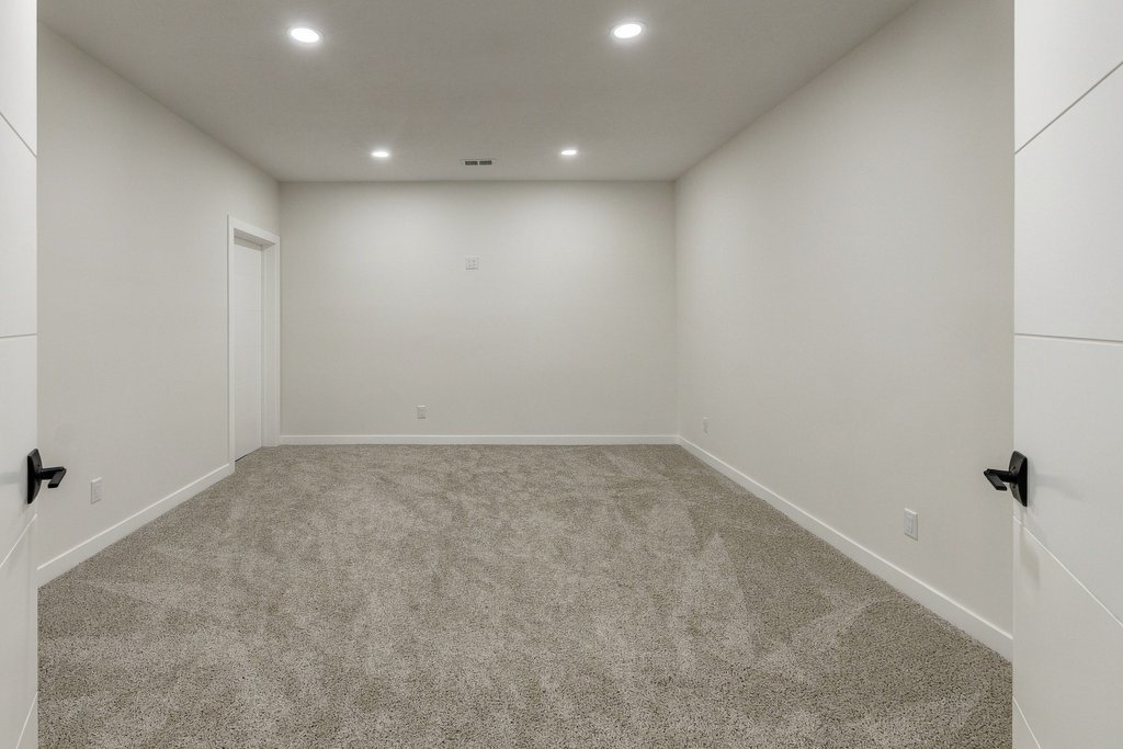 6589 Blackbird Lane Property Photo 56