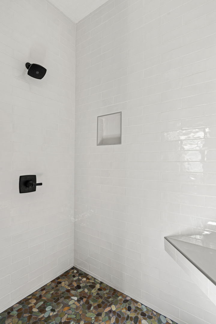 5 Bayhill Drive Property Photo 19