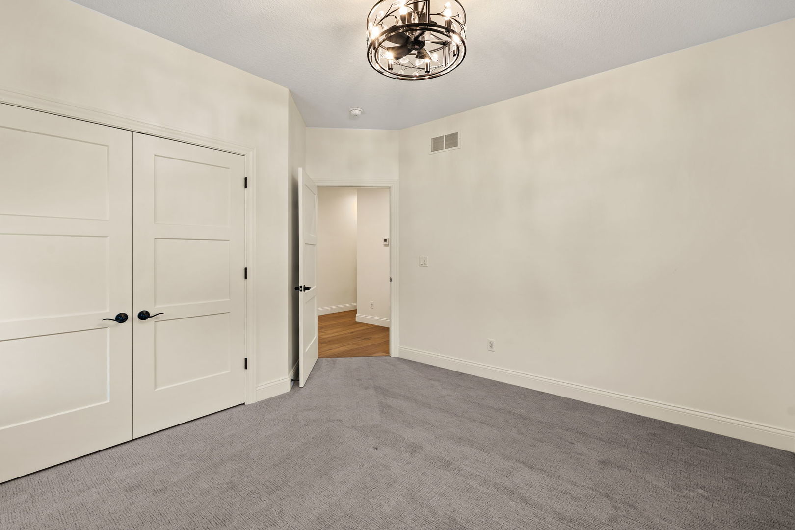 5 Bayhill Drive Property Photo 21