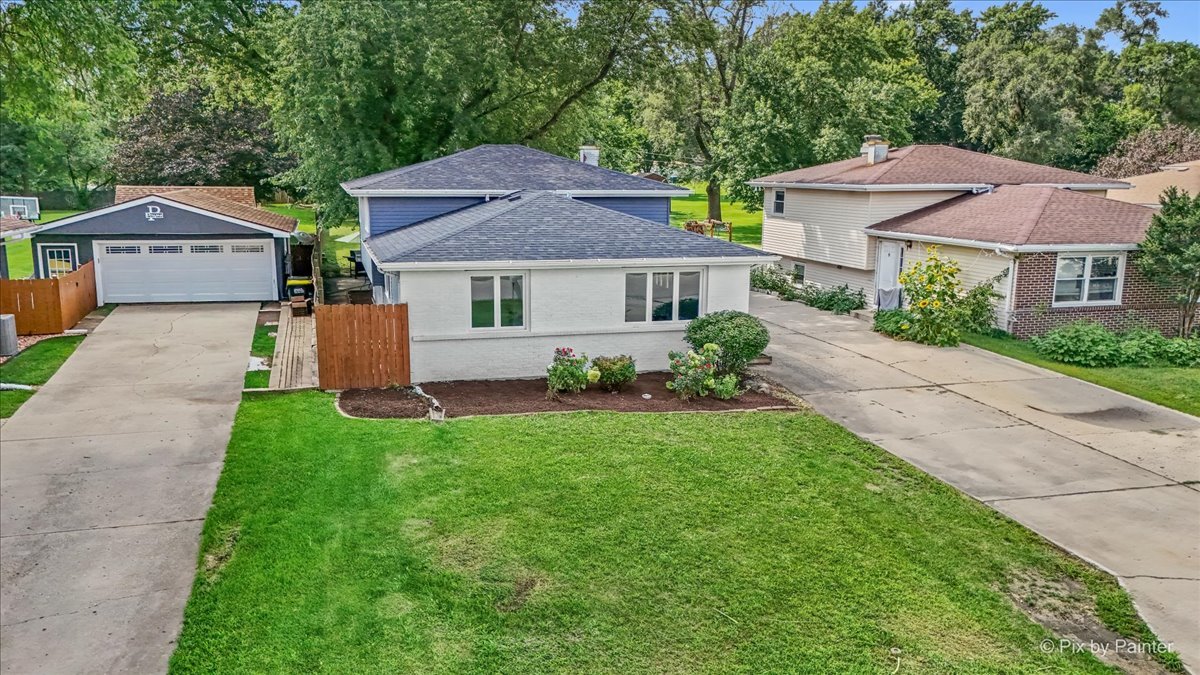 1N542 Goodrich Avenue Property Photo 1