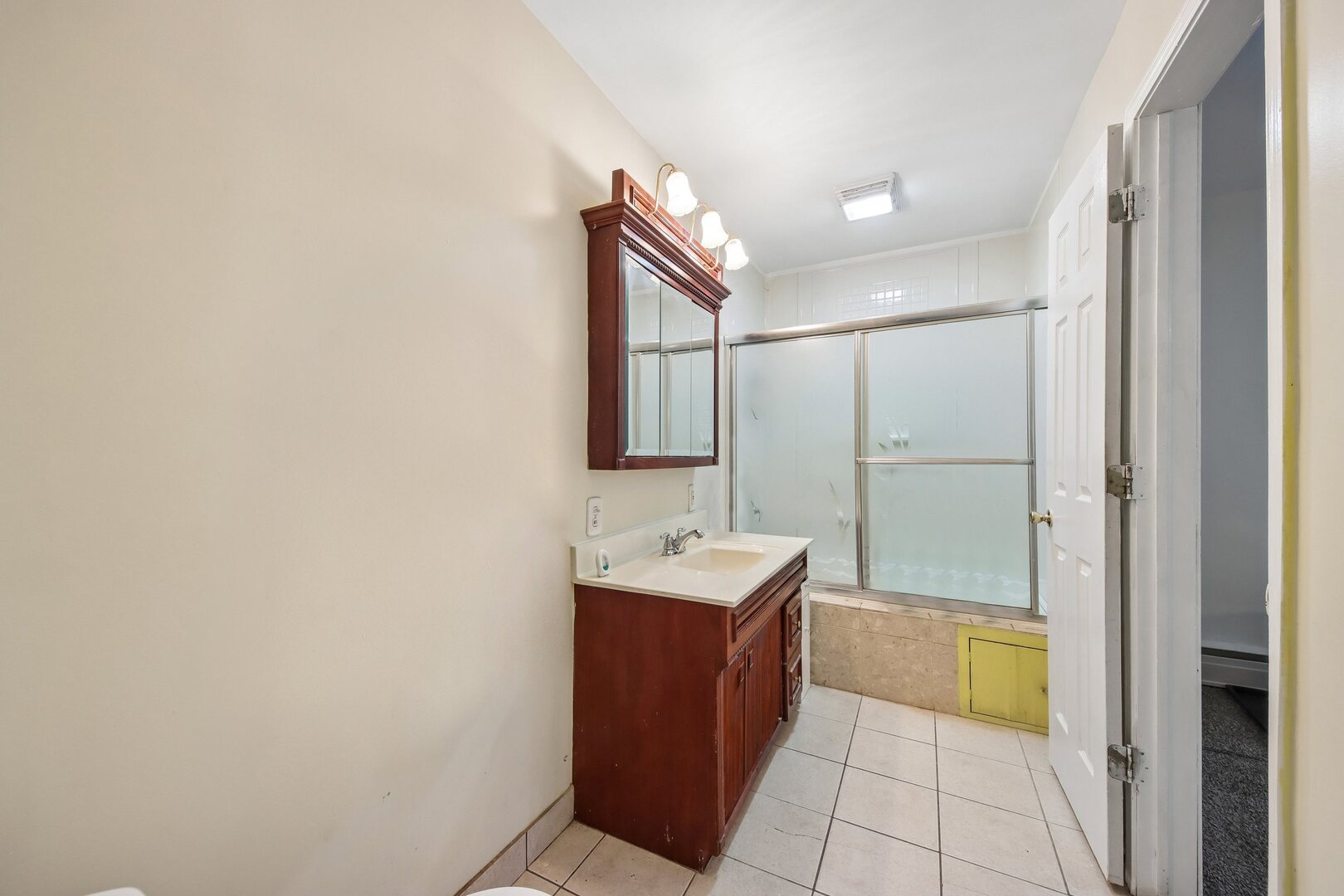 213 Edgemont Street Property Photo 13