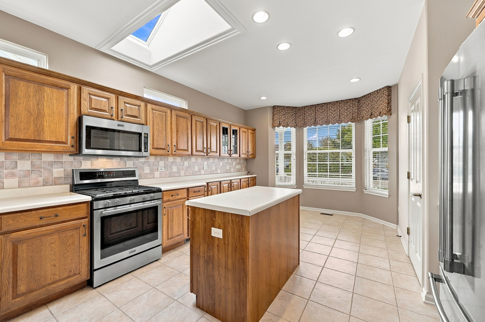 12996 Wisconsin Circle Property Photo 3